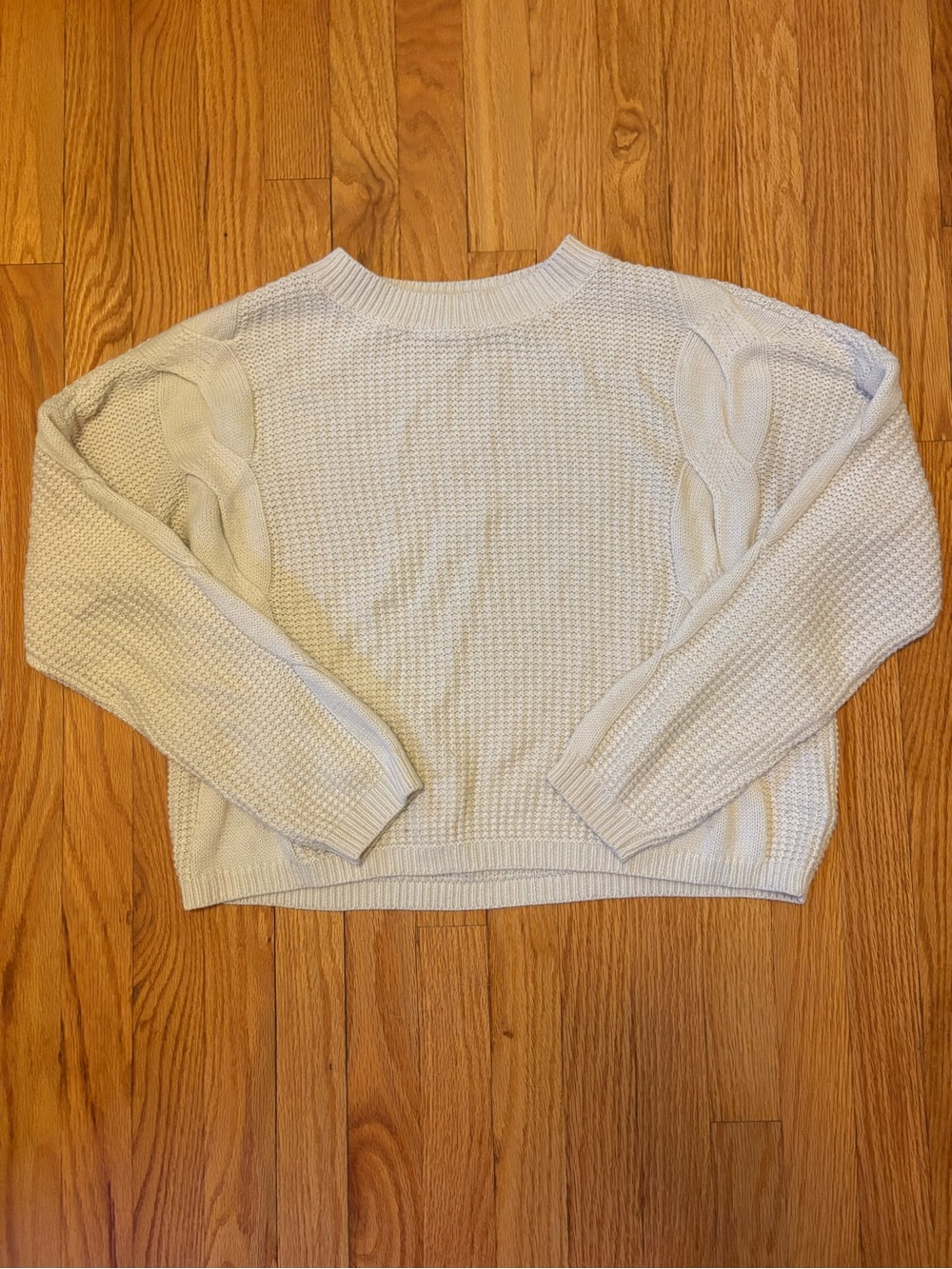 SO Cream Cable-Accent Crewneck Sweater